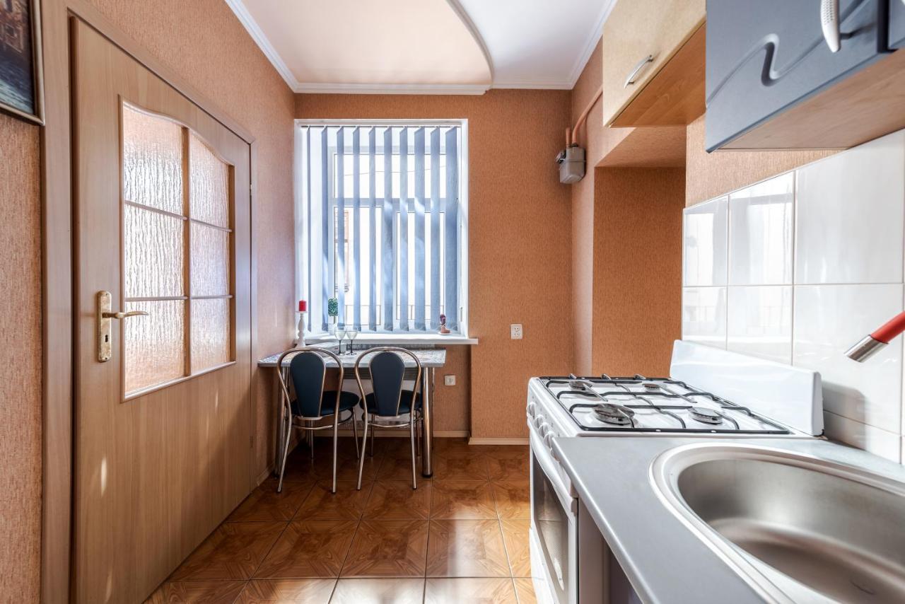 Central Apartments Rynok Lviv Kültér fotó